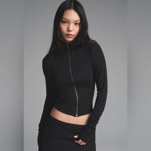 SKIMS Cloud Zip Front Top, women’s XS brand new with tags ONYX